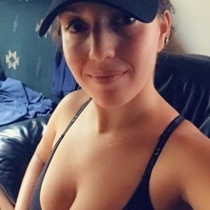 Meet your Posher, Sabrina